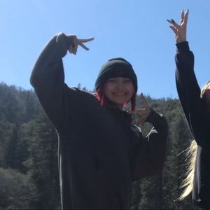 Meet your Posher, Hailey